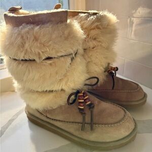 UGG Australia leather Rainer boots size 8